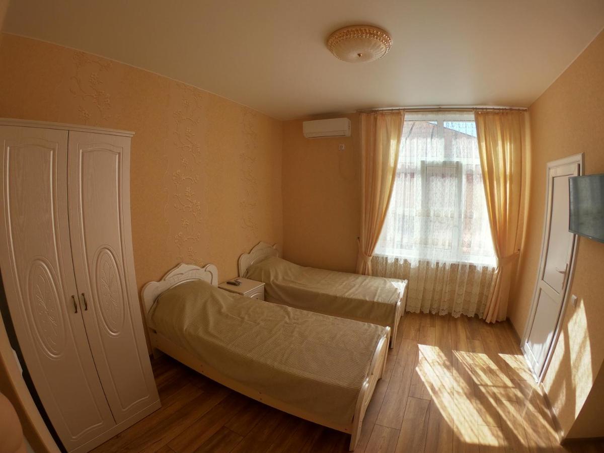 Гостевой Дом "Ласточкино Гнездо" Gantiadi Exterior foto