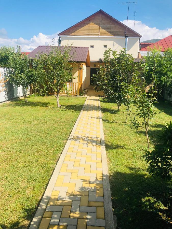 Гостевой Дом "Ласточкино Гнездо" Gantiadi Exterior foto